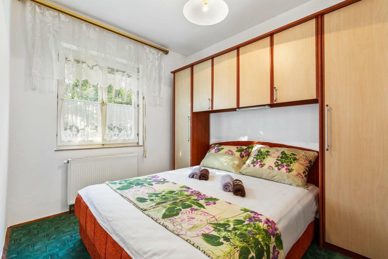 Ruza Apartman Zengg Kültér fotó